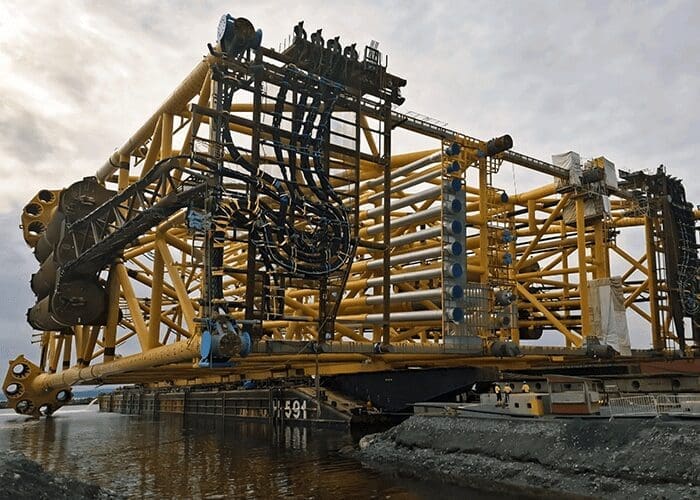 Tadano Valla V80R 8 tons Pick & Carry kraan huren Ecranes