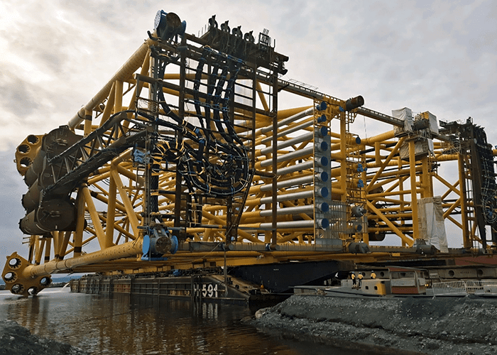 Tadano Valla V80R 8 tons Pick & Carry kraan huren Ecranes